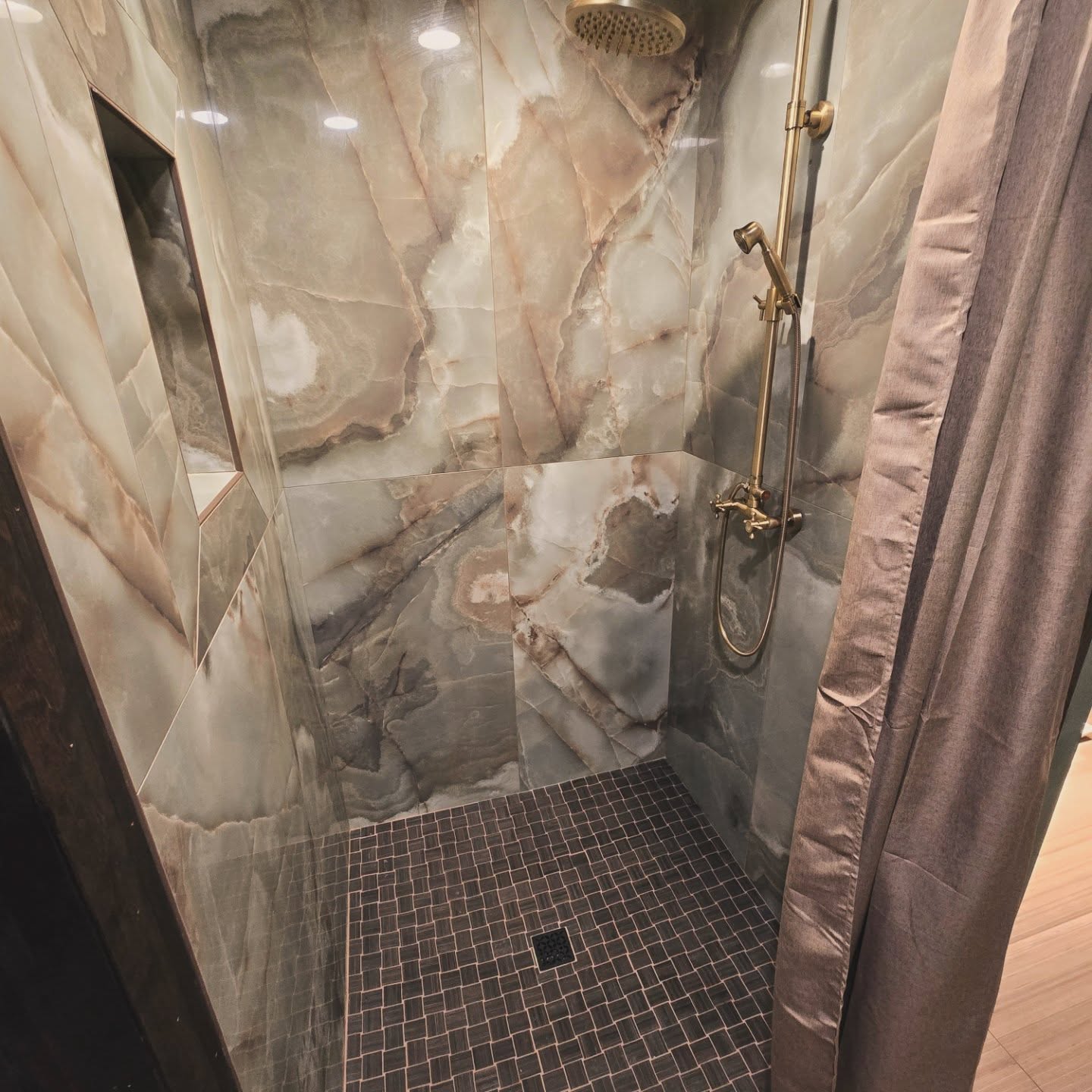 Zenden luxury project flooring